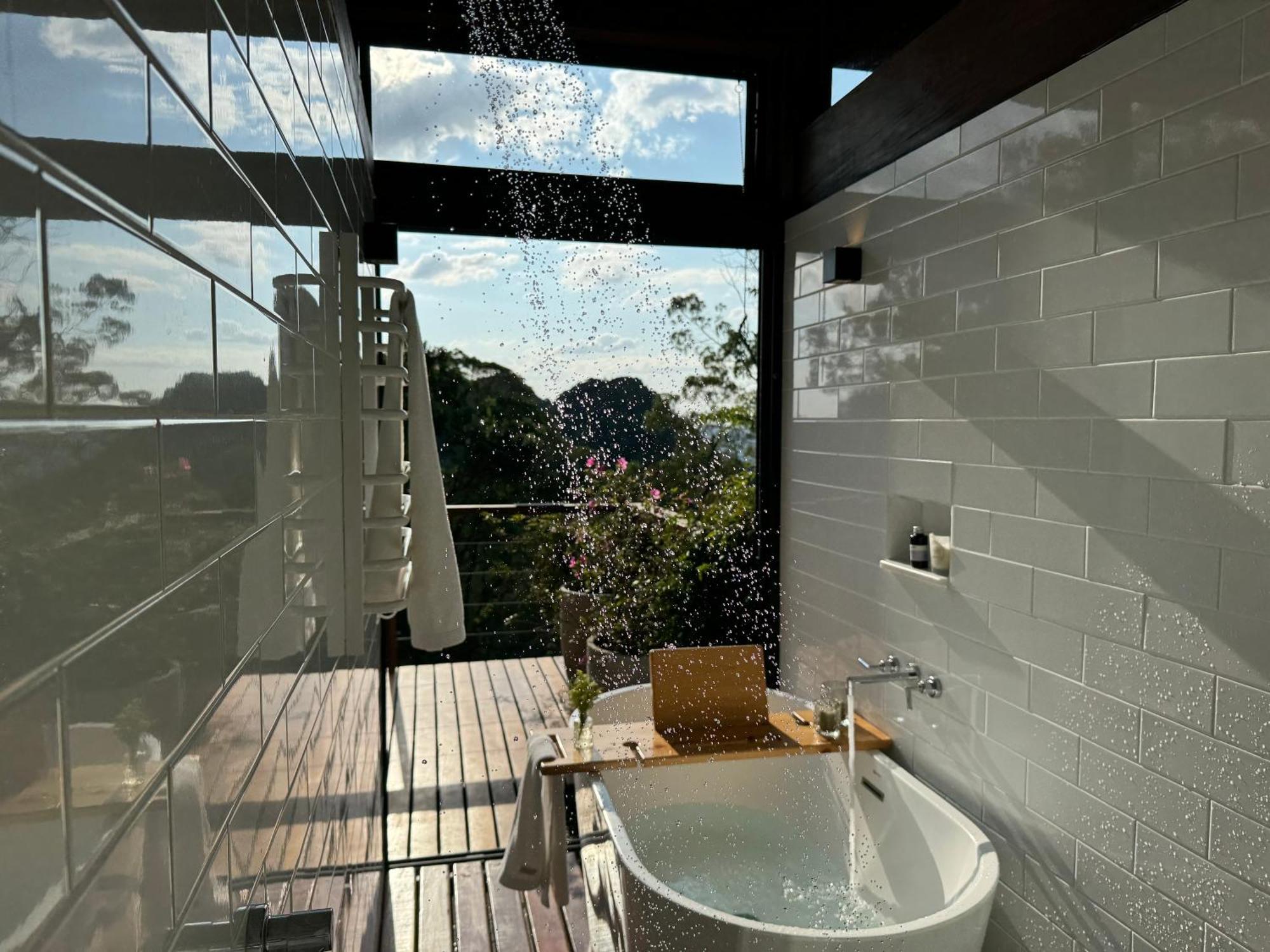 Futucatuia Brisa • Arquitetura única nas montanhas Gonçalves Quarto foto